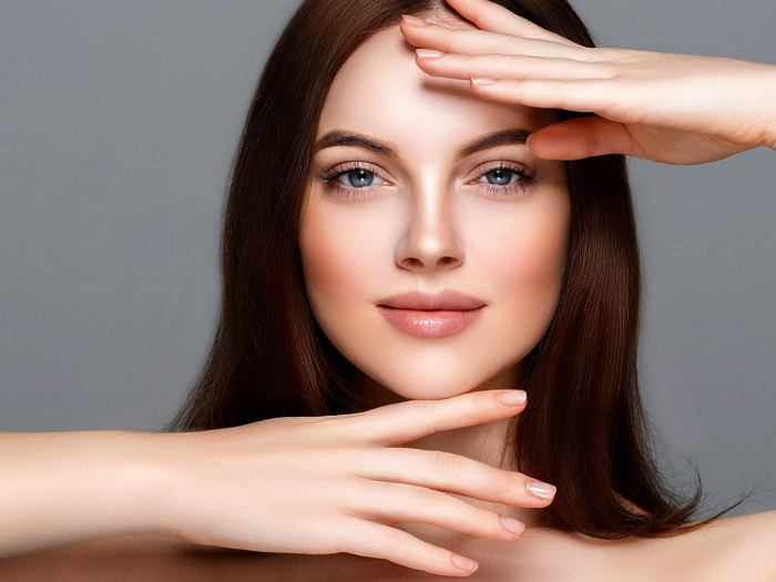 Leki i suplementy na skórę, włosy i paznokcie